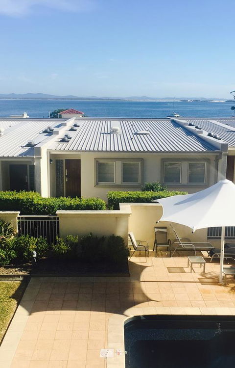 Seaspray Villa 5 - Accommodation Burleigh 0