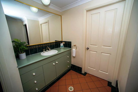 Beaches Serviced Apartments - Accommodation Burleigh 32