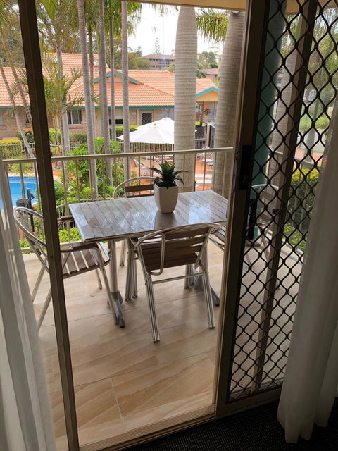 Beaches Serviced Apartments - Accommodation Burleigh 20