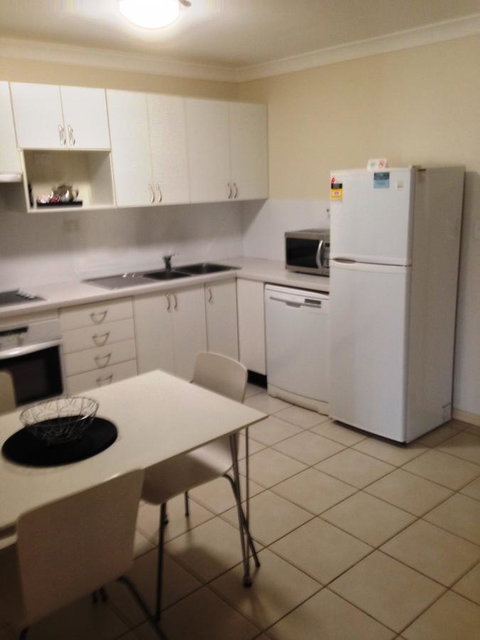 Beaches Serviced Apartments - Accommodation Burleigh 34