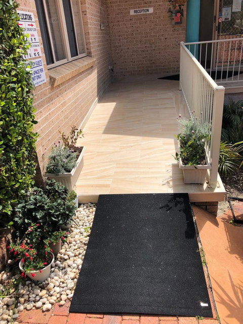 Beaches Serviced Apartments - Accommodation Burleigh 21