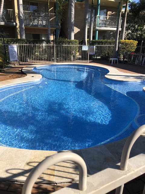 Beaches Serviced Apartments - Accommodation Burleigh 22