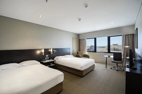Hilton Darwin - Accommodation Burleigh 37
