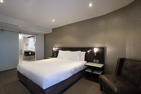 Hilton Darwin - Accommodation Burleigh 30
