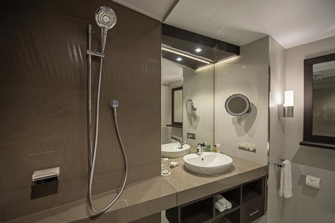 Hilton Darwin - Accommodation Burleigh 25