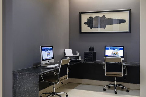 Hilton Darwin - Accommodation Burleigh 19