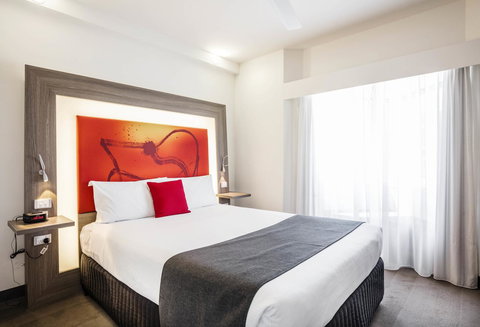 Novotel Darwin CBD - Accommodation Burleigh 5