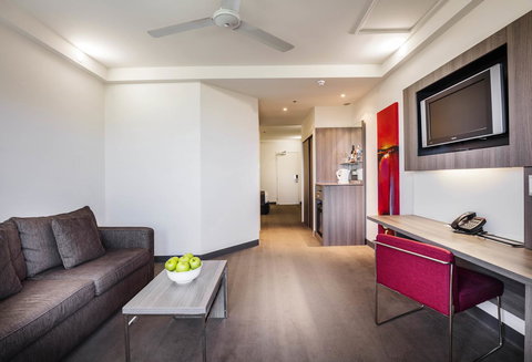 Novotel Darwin CBD - Accommodation Burleigh 15