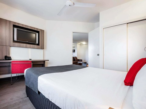 Novotel Darwin CBD - Accommodation Burleigh 31