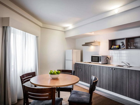 Novotel Darwin CBD - Accommodation Burleigh 32