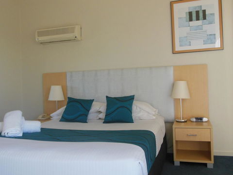 Corrigans Cove - Accommodation Burleigh 22