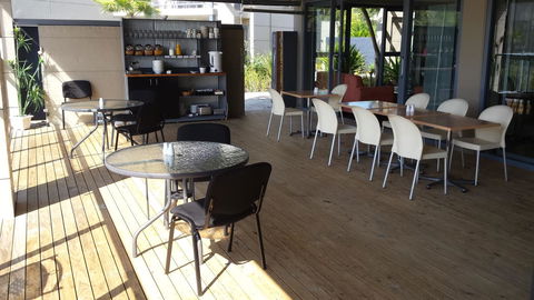 Corrigans Cove - Accommodation Burleigh 24