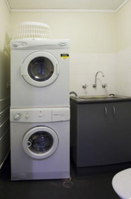 Corrigans Cove - Accommodation Burleigh 14