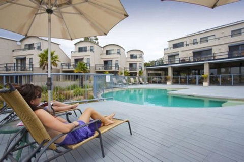Corrigans Cove - Accommodation Burleigh 18