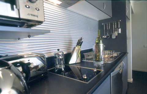 Corrigans Cove - Accommodation Burleigh 17