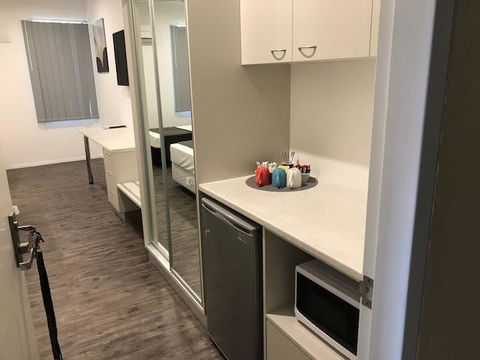 Winnellie Hotel Motel - Accommodation Burleigh 8
