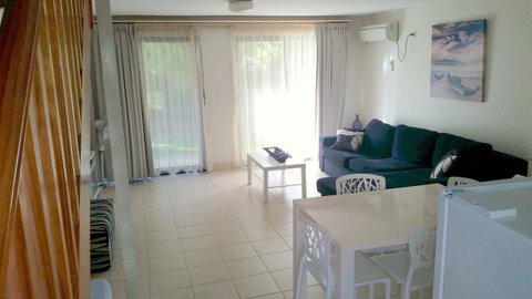 Nelson Bay Breeze - Accommodation Burleigh 6