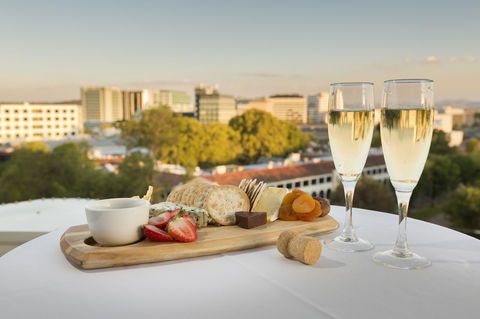 Novotel Canberra - Accommodation Burleigh 39