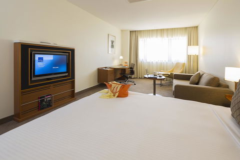 Novotel Canberra - Accommodation Burleigh 23