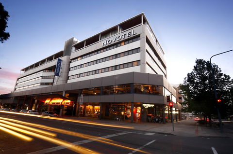 Novotel Canberra - Accommodation Burleigh 6