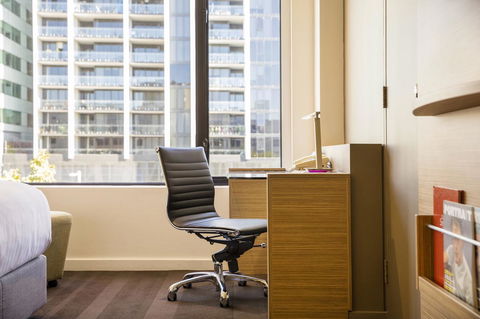 Crowne Plaza Canberra, An IHG Hotel - Accommodation Burleigh 40