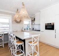 BONDI BREEZE-hosted byL'Abode Accommodation - Accommodation Burleigh