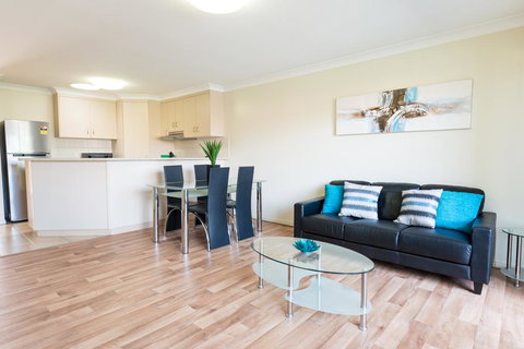 Bottletree Apartments On Bridge - Accommodation Burleigh 0
