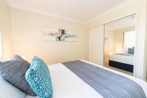 Bottletree Apartments On Bridge - Accommodation Burleigh 1