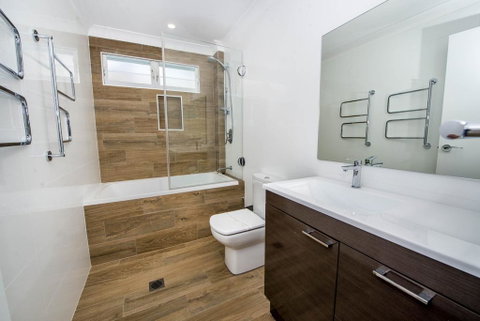 Boulder Bay Rd, Unit 1/19 - Accommodation Burleigh 0