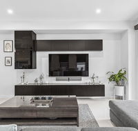 BOUTIQUE STAYS - Edinburgh Place - Accommodation Burleigh