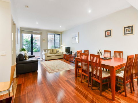 Boutique Stays - River Boulevard, Richmond Apartment - Accommodation Burleigh 2