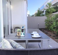 BPM Brighton APT with Garden LG1 - Accommodation Burleigh