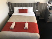 Book Cootamundra Accommodation Vacations Accommodation Burleigh Accommodation Burleigh