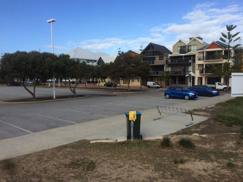 Breakwater Short Stay - Accommodation Burleigh 1