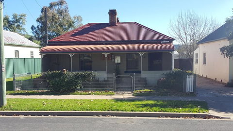 Browncoat Cottage Mudgee - Accommodation Burleigh 0