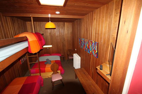 Bunkhouse Motel - Accommodation Burleigh 3