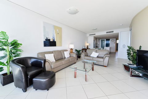 C Bargara Resort - Accommodation Burleigh 1