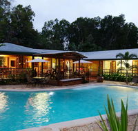 calypso corner. - Accommodation Burleigh