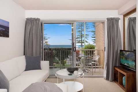 Camden House #2 - Accommodation Burleigh 0