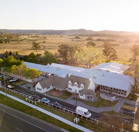 Camden Valley Inn - Accommodation Burleigh