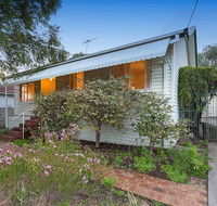 Camellia Cottage - PET FRIENDLY - Kwinana - Accommodation Burleigh