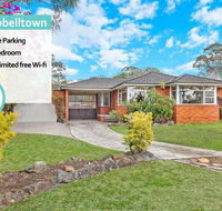 CAMPBELLTOWN HOLIDAY HOME 3 BED  FREE PARKING NCA039 - Accommodation Burleigh