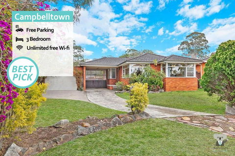CAMPBELLTOWN HOLIDAY HOME 3 BED + FREE PARKING NCA039 - Accommodation Burleigh 0