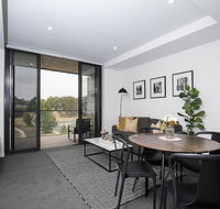 CANBERRA CHIC-hosted byL'Abode Accommodation - Accommodation Burleigh