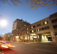 Canberra City YHA - Accommodation Burleigh