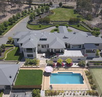 Canberra Luxury Estate - Accommodation Burleigh