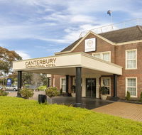 Canterbury International - Accommodation Burleigh