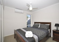 Book Middlemount Accommodation Vacations Accommodation Burleigh Accommodation Burleigh