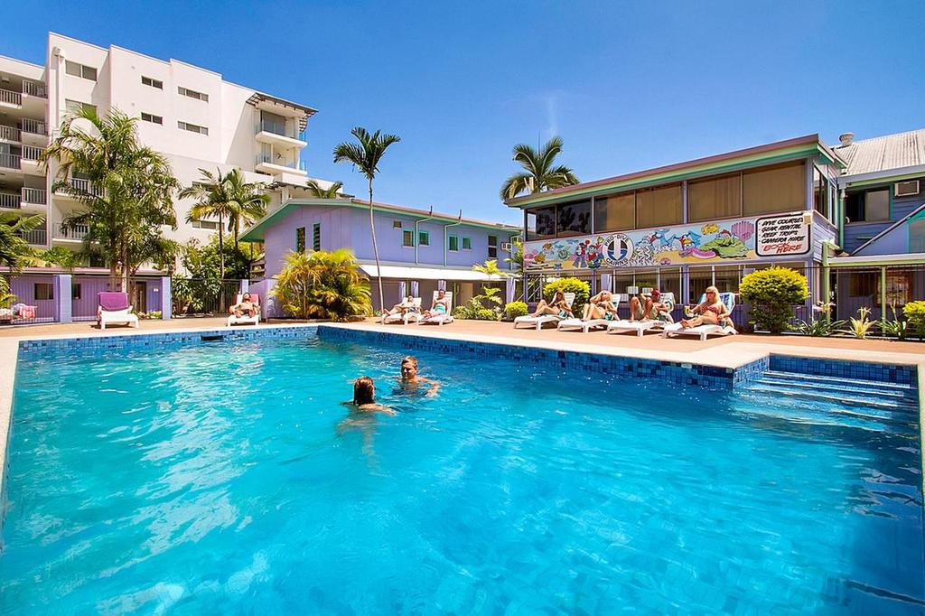 Aeroglen QLD Accommodation Burleigh