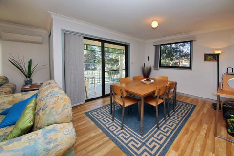 Carindale, Unit 24, 19 - 23 Dowling Street - Accommodation Burleigh 2